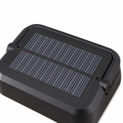 Détail du panneau solaire arrière, du cadre et de l’articulation du support